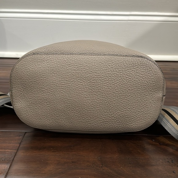 Prada Vitello Phenix Hobo Handbag - Picture 6 of 16